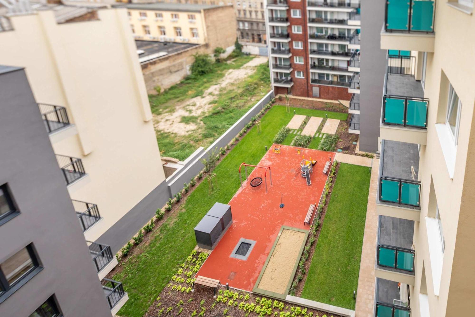 - Balcony - New - Comfy Apartment *